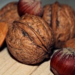 walnut-570416_640